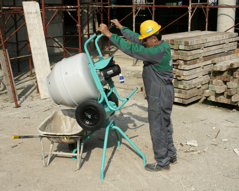 betoniarka-elektryczna-imer-riobeta-140 betoniarka-elektryczna-imer-riobeta-140