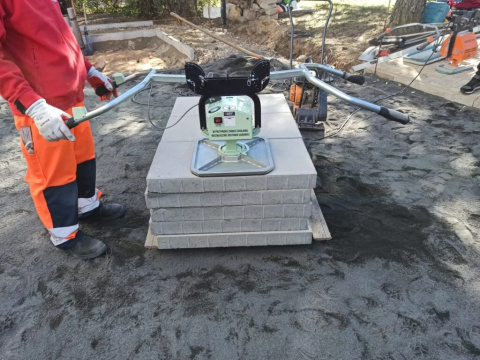 chwytak-prozniowy-catchshift-e-turtle-255kg-akumulatorowy chwytak-prozniowy-catchshift-e-turtle-255kg-akumulatorowy