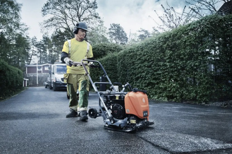 zageszczarka-jednokierunkowa-husqvarna-LF-75-LAT-500mm zageszczarka-jednokierunkowa-husqvarna-LF-75-LAT-500mm
