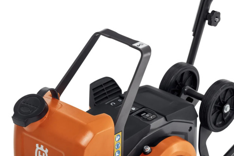 zageszczarka-plytowa-jednokierunkowa-husqvarna-LF-60i-LAT-akumulatorowa-BLi-X-36V zageszczarka-plytowa-jednokierunkowa-husqvarna-LF-60i-LAT-akumulatorowa-BLi-X-36V