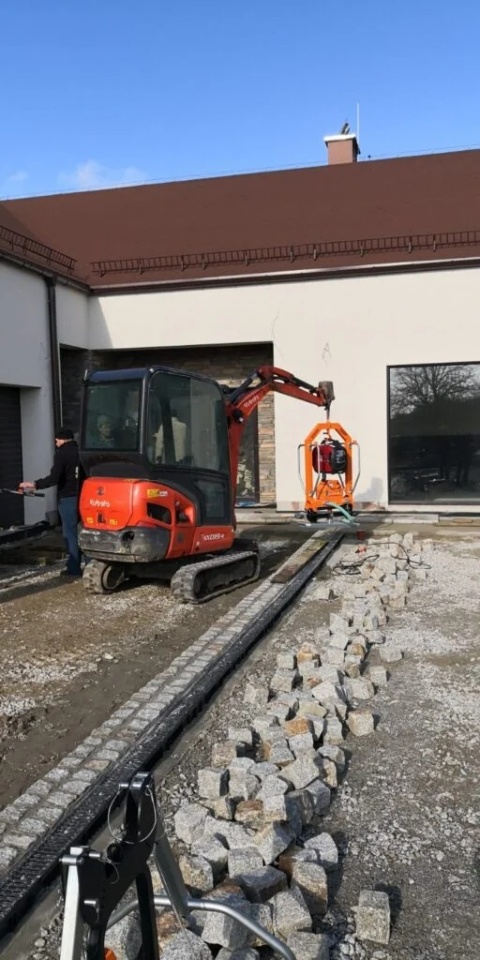 Profesjonalny chwytak próżniowy Catchshift Frog 600 do podnoszenia płyt betonowych Profesjonalny chwytak próżniowy Catchshift Frog 600 do podnoszenia płyt betonowych