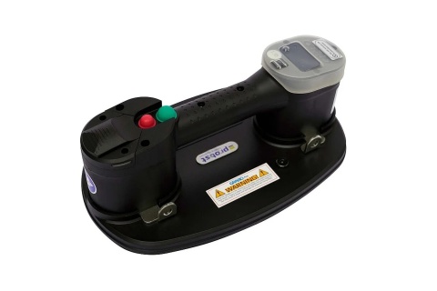 Bezpieczne przenoszenie szkła za pomocą chwytaka Probst FXAH-120 z manometrem Bezpieczne przenoszenie szkła za pomocą chwytaka Probst FXAH-120 z manometrem