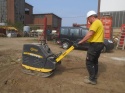 Ciężka zagęszczarka rewersyjna Bomag BPR 70/70 D/E z silnikiem Hatz i rozruchem elektrycznym
