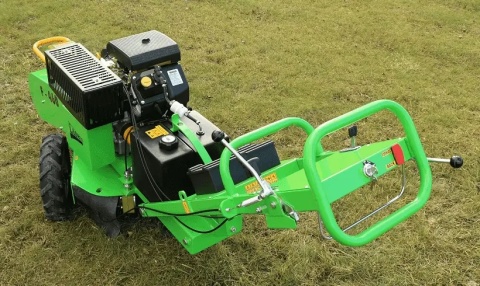 Karczownik Laski D 460E/27 silnik Kohler widok z boku
