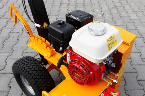 koparka łancuchowa laski tr50 z silnikiem Honda GX 200 silnik